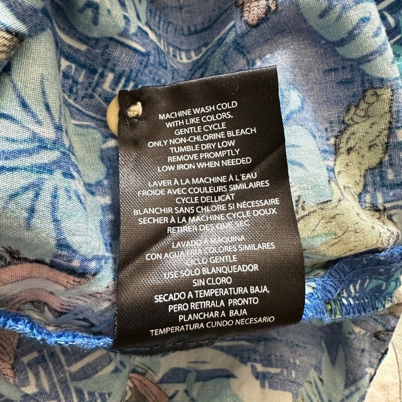 Marvel Avengers Hawaiian Shirt Classic Comics Button Up Short Sleeve Men's M - Picture 13 of 15